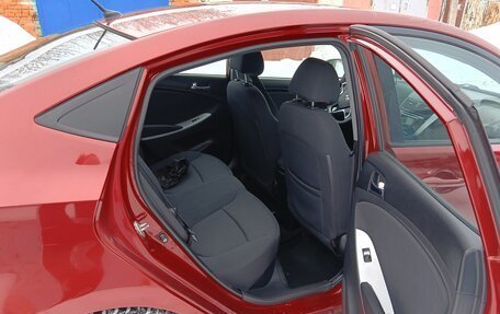 Hyundai Solaris II рестайлинг, 2013 год, 693 000 рублей, 11 фотография