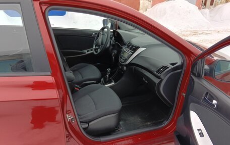 Hyundai Solaris II рестайлинг, 2013 год, 693 000 рублей, 13 фотография