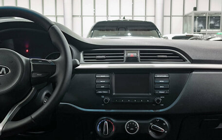 KIA Rio IV, 2018 год, 1 350 000 рублей, 19 фотография