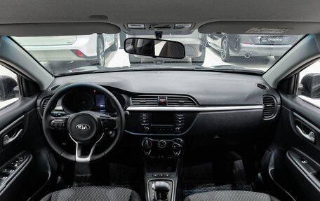 KIA Rio IV, 2018 год, 1 350 000 рублей, 18 фотография