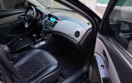 Chevrolet Cruze II, 2009 год, 490 000 рублей, 15 фотография