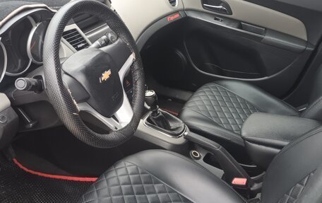 Chevrolet Cruze II, 2011 год, 570 000 рублей, 8 фотография