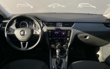 Skoda Octavia, 2017 год, 1 847 900 рублей, 6 фотография