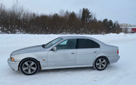 BMW 5 серия, 2001 год, 499 000 рублей, 2 фотография