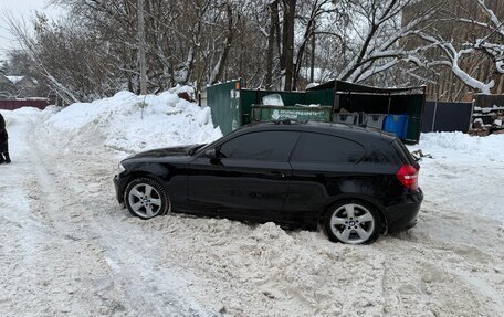 BMW 1 серия, 2007 год, 830 000 рублей, 4 фотография