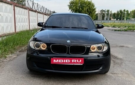 BMW 1 серия, 2007 год, 830 000 рублей, 6 фотография