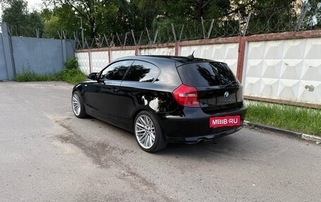 BMW 1 серия, 2007 год, 830 000 рублей, 2 фотография