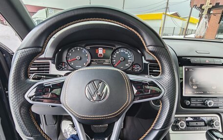 Volkswagen Touareg III, 2012 год, 2 800 000 рублей, 20 фотография