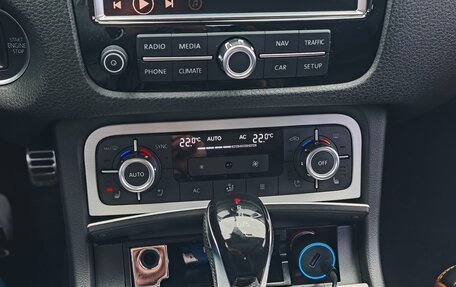 Volkswagen Touareg III, 2012 год, 2 800 000 рублей, 18 фотография