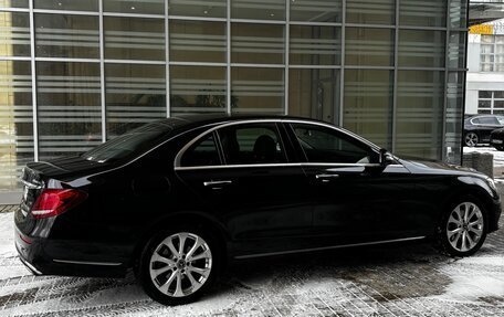 Mercedes-Benz E-Класс, 2019 год, 3 860 000 рублей, 9 фотография