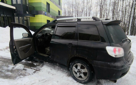 Mitsubishi Outlander III рестайлинг 3, 2002 год, 400 000 рублей, 3 фотография