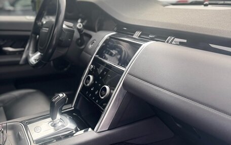 Land Rover Discovery Sport I рестайлинг, 2020 год, 4 000 000 рублей, 4 фотография