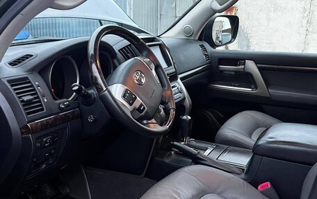 Toyota Land Cruiser 200, 2008 год, 3 300 000 рублей, 7 фотография