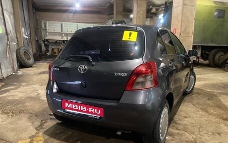Toyota Yaris III рестайлинг, 2007 год, 600 000 рублей, 6 фотография