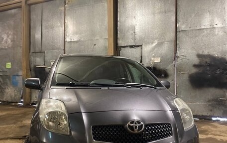 Toyota Yaris III рестайлинг, 2007 год, 600 000 рублей, 7 фотография