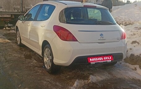 Peugeot 308 II, 2012 год, 575 000 рублей, 2 фотография