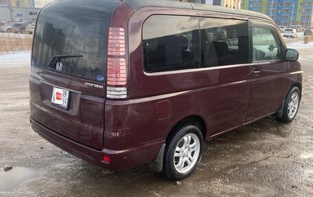 Honda Stepwgn II рестайлинг, 2001 год, 710 000 рублей, 3 фотография