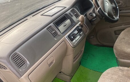 Honda Stepwgn II рестайлинг, 2001 год, 710 000 рублей, 15 фотография