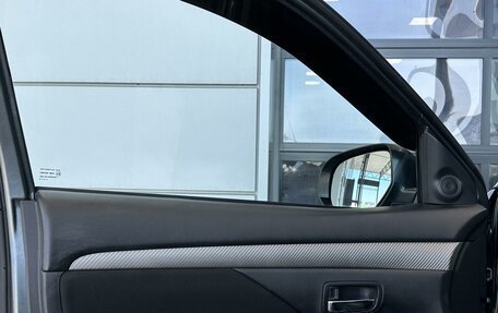 Mitsubishi Outlander III рестайлинг 3, 2014 год, 1 250 000 рублей, 14 фотография