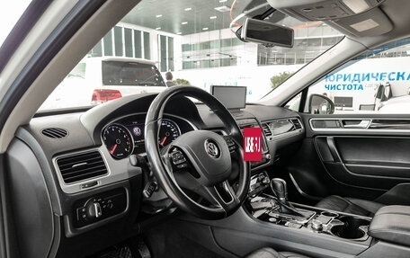 Volkswagen Touareg III, 2015 год, 3 250 000 рублей, 20 фотография