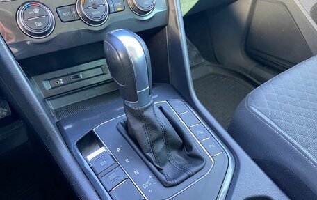 Volkswagen Tiguan II, 2017 год, 2 350 000 рублей, 26 фотография