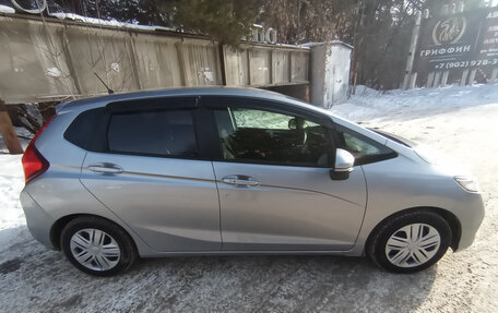 Honda Fit III, 2019 год, 1 150 000 рублей, 8 фотография