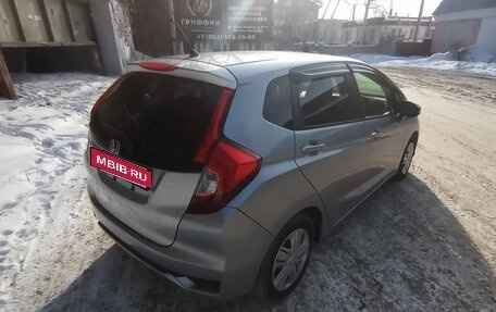 Honda Fit III, 2019 год, 1 150 000 рублей, 7 фотография