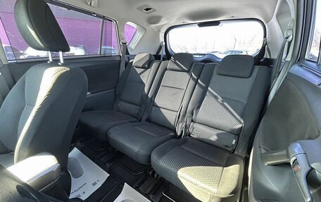 Toyota Verso I, 2010 год, 790 000 рублей, 27 фотография