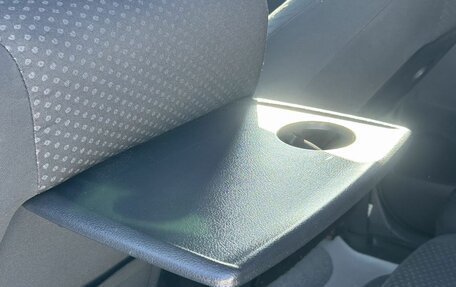 Toyota Verso I, 2010 год, 790 000 рублей, 29 фотография