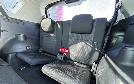 Toyota Verso I, 2010 год, 790 000 рублей, 28 фотография