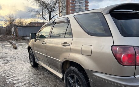 Toyota Harrier, 1998 год, 680 000 рублей, 4 фотография