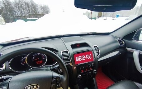 KIA Sorento II рестайлинг, 2009 год, 15 фотография