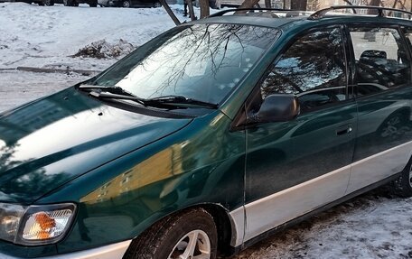 Toyota Ipsum II, 1996 год, 550 000 рублей, 2 фотография