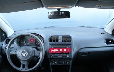 Volkswagen Polo VI (EU Market), 2013 год, 875 000 рублей, 7 фотография