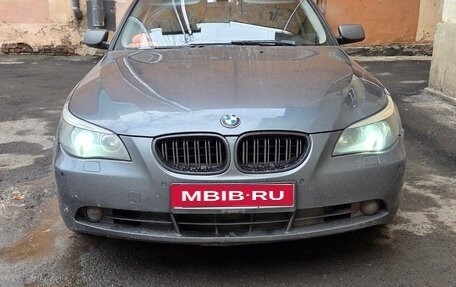 BMW 5 серия, 2005 год, 800 000 рублей, 1 фотография