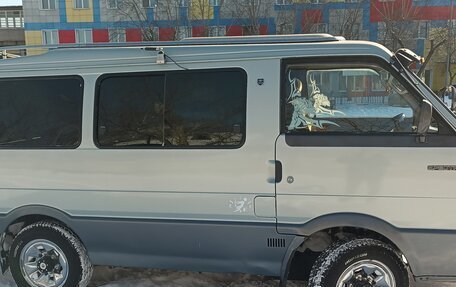 Ford Spectron, 1987 год, 600 000 рублей, 2 фотография