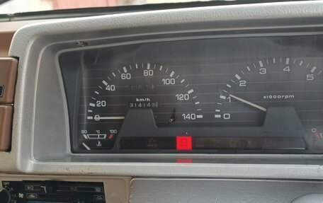 Ford Spectron, 1987 год, 600 000 рублей, 14 фотография