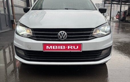 Volkswagen Polo VI (EU Market), 2018 год, 400 000 рублей, 2 фотография