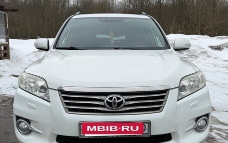Toyota RAV4, 2011 год, 1 550 000 рублей, 2 фотография
