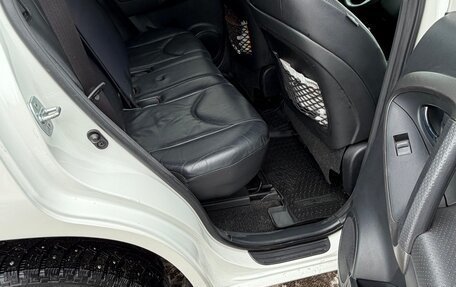 Toyota RAV4, 2011 год, 1 550 000 рублей, 16 фотография