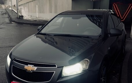 Chevrolet Cruze II, 2011 год, 650 000 рублей, 2 фотография