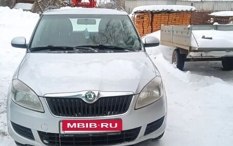 Skoda Fabia II, 2011 год, 550 000 рублей, 3 фотография