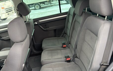 Volkswagen Touran III, 2005 год, 575 000 рублей, 14 фотография