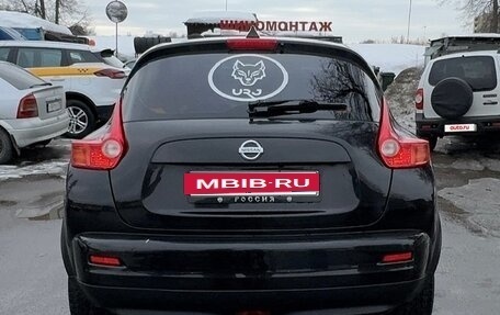 Nissan Juke II, 2013 год, 750 000 рублей, 15 фотография
