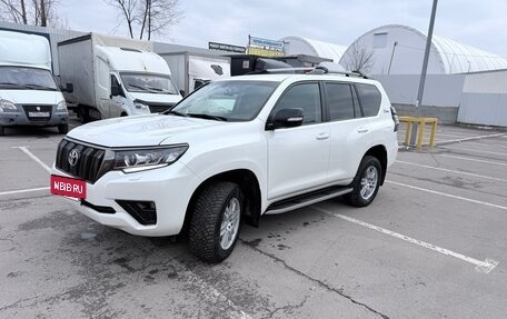 Toyota Land Cruiser Prado 150 рестайлинг 2, 2021 год, 8 000 000 рублей, 6 фотография
