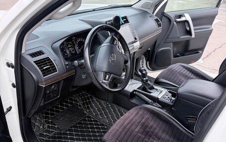 Toyota Land Cruiser Prado 150 рестайлинг 2, 2021 год, 8 000 000 рублей, 17 фотография