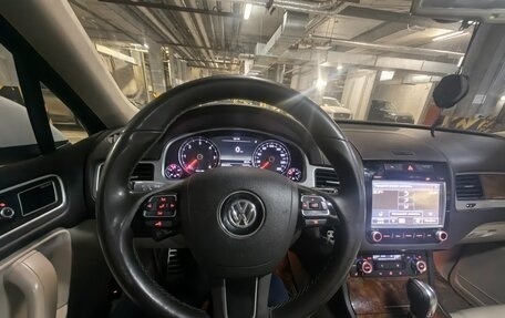 Volkswagen Touareg III, 2012 год, 2 500 000 рублей, 19 фотография