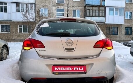 Opel Astra J, 2010 год, 850 000 рублей, 7 фотография