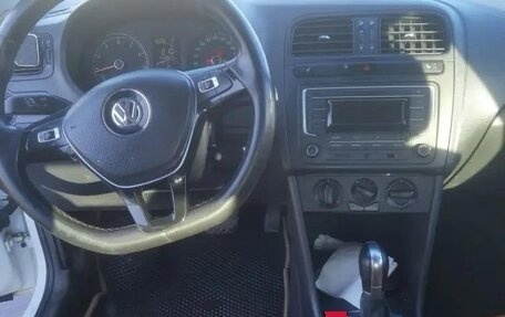 Volkswagen Polo VI (EU Market), 2019 год, 650 000 рублей, 2 фотография