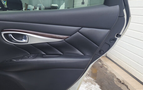 Infiniti Q70 I, 2016 год, 2 450 000 рублей, 15 фотография